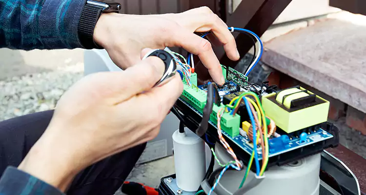 Automatic Driveway Gate Repair in Lealman, FL