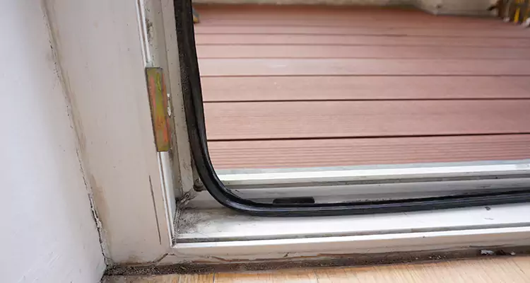 Why Choose Us for Leaking Sliding Glass Door Repair in Lealman, FL?