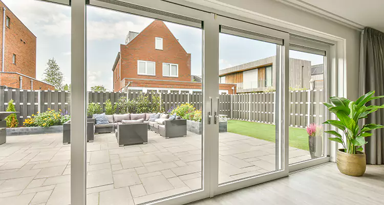 Best Sliding Screen Door Replacement Company in Lealman, FL