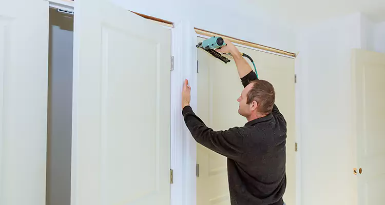 Top Rated Door Fixing ServiceFixing Garage Door Track in Lealman, FL