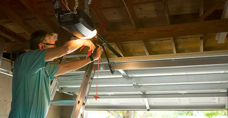 Chamberlain Garage Door Repair in Lealman, FL