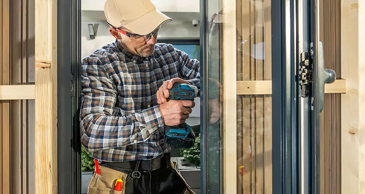 Top-Rated Patio Door Handle and Lock Repair Service for Homeowners in Lealman, FL
